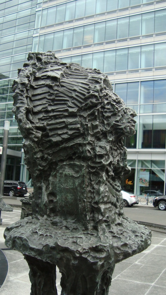 LA JOUTE (détail), installation-sculpture de Jean-Paul Riopelle (1969). Photo: la Lettrée Voyageuse